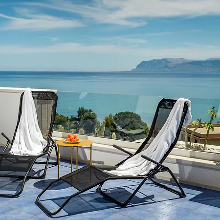 Terrazza Bluoltremare, * Castellammare del Golfo